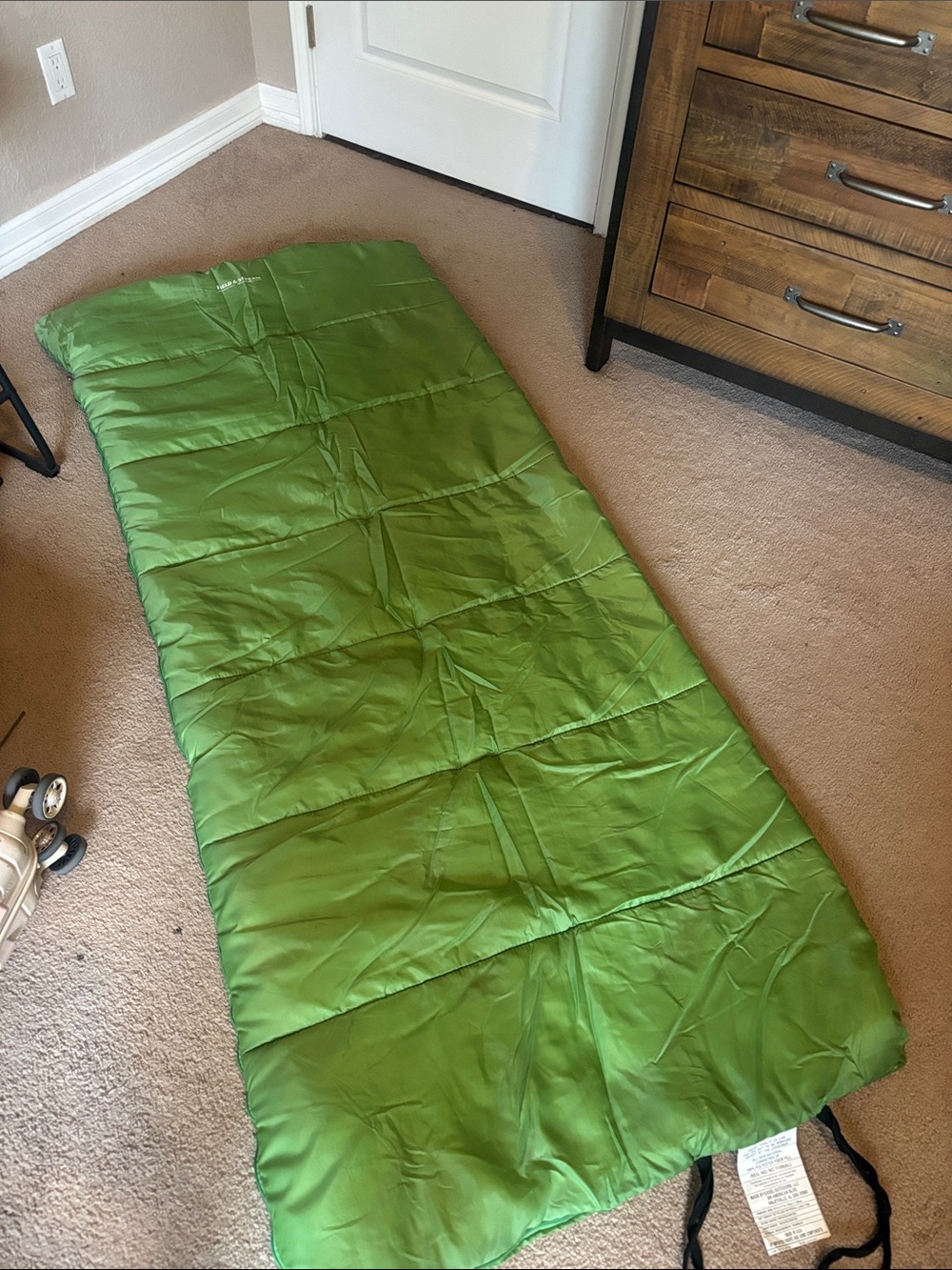 Field & Stream Green Quilted Sleeping Pad Blanket